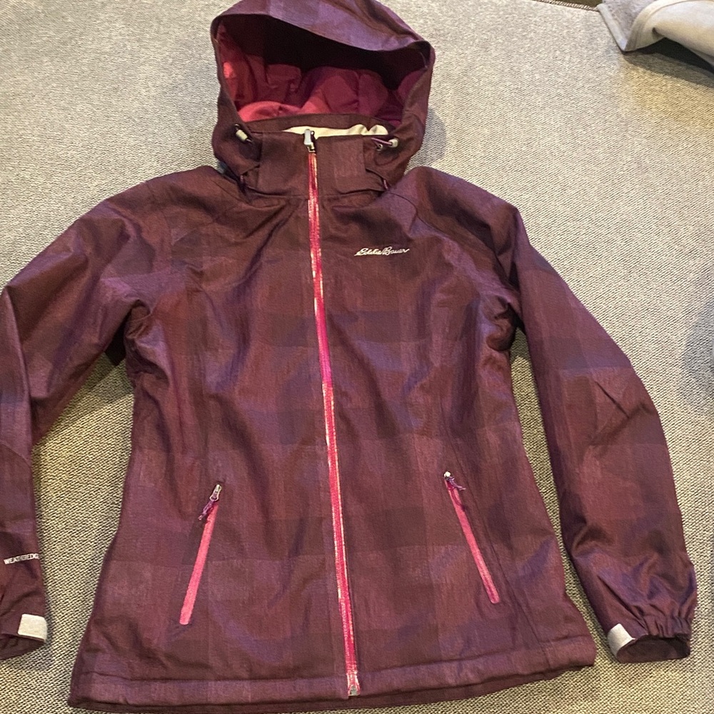 Eddie Bauer NWOT Women's Burgundy Ski Jacket with Pink Highlights sz S like new